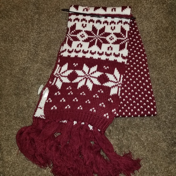 Accessories - ❤️ New Burgundy Thick Winter Scarf